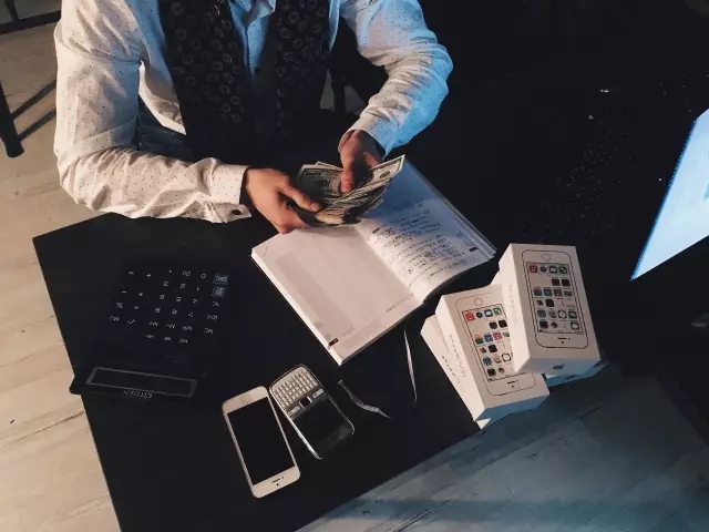 考FRM证书怎么样,FRM好考吗,考FRM对职业有什么影响