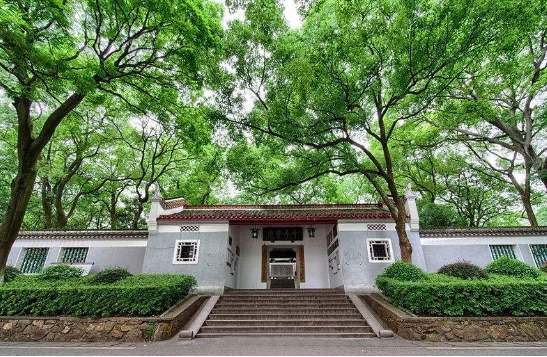 如何才能在金融行业混好,金融行业混的好的一般都来自什么学校